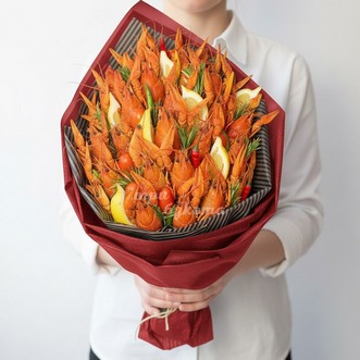 Букет из раков и помидоров