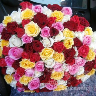 101 разноцветная роза 50 см