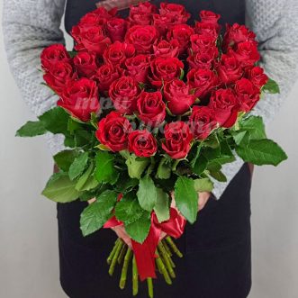 Букет из 41 красной розы